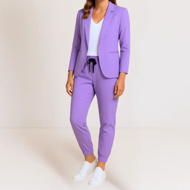 Mónica | Elegancia moderna en un conjunto cómodo