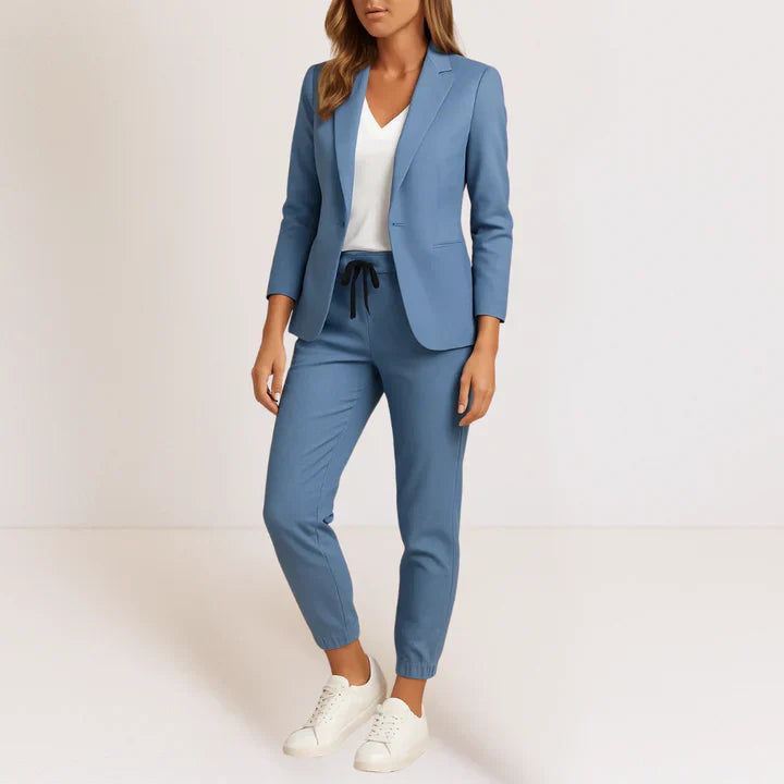 Mónica | Elegancia moderna en un conjunto cómodo
