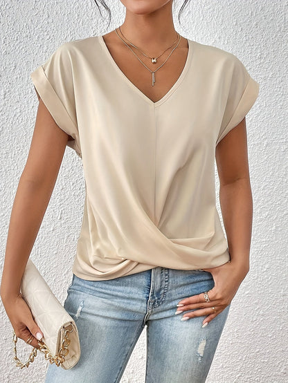 Cleo | Camiseta casual con escote en forma de corazón