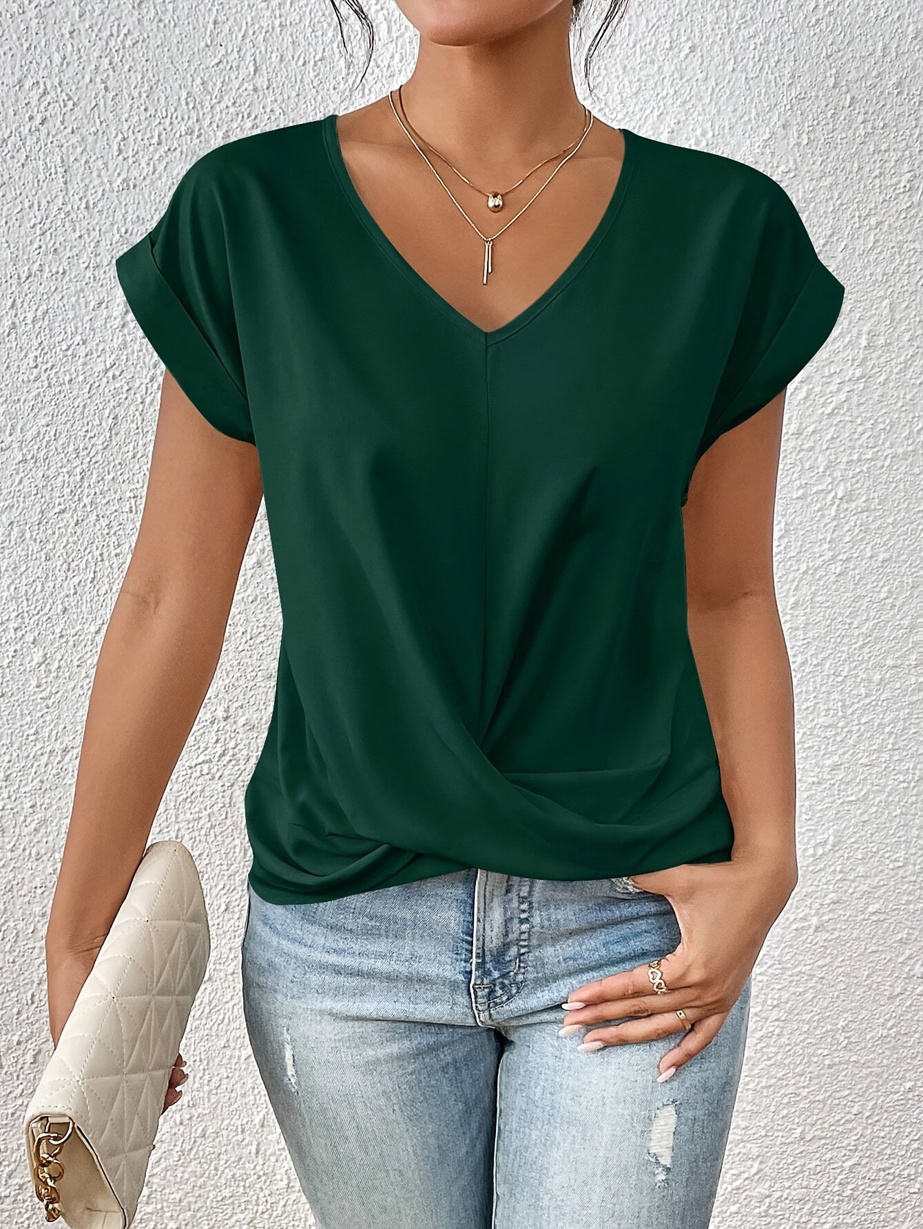 Cleo | Camiseta casual con escote en forma de corazón