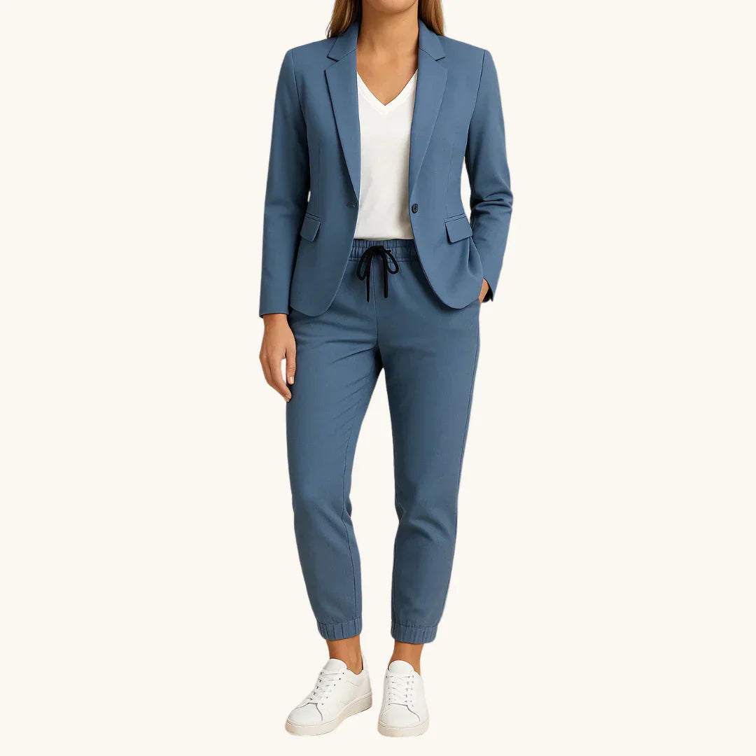 Mónica | Elegancia moderna en un conjunto cómodo