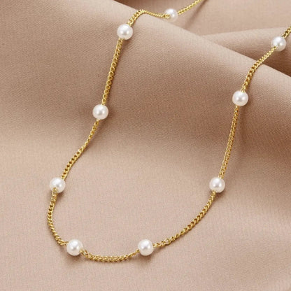 Anillo de oro con perla de agua dulce