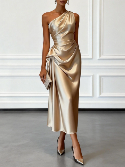 Alessandra - Vestido midi satinado de un hombro