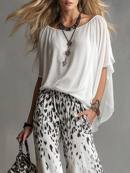 Noa - Conjunto de camiseta blanca y pantalón leopardo