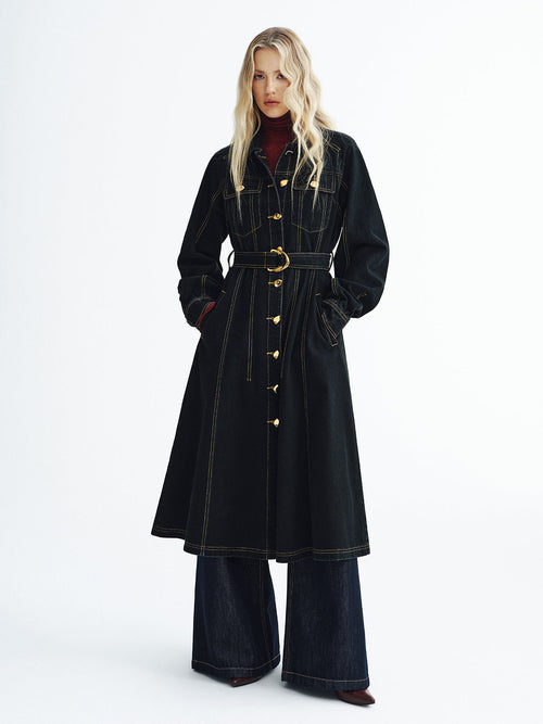 Denim Élégance — negro: look con vestido camisero.